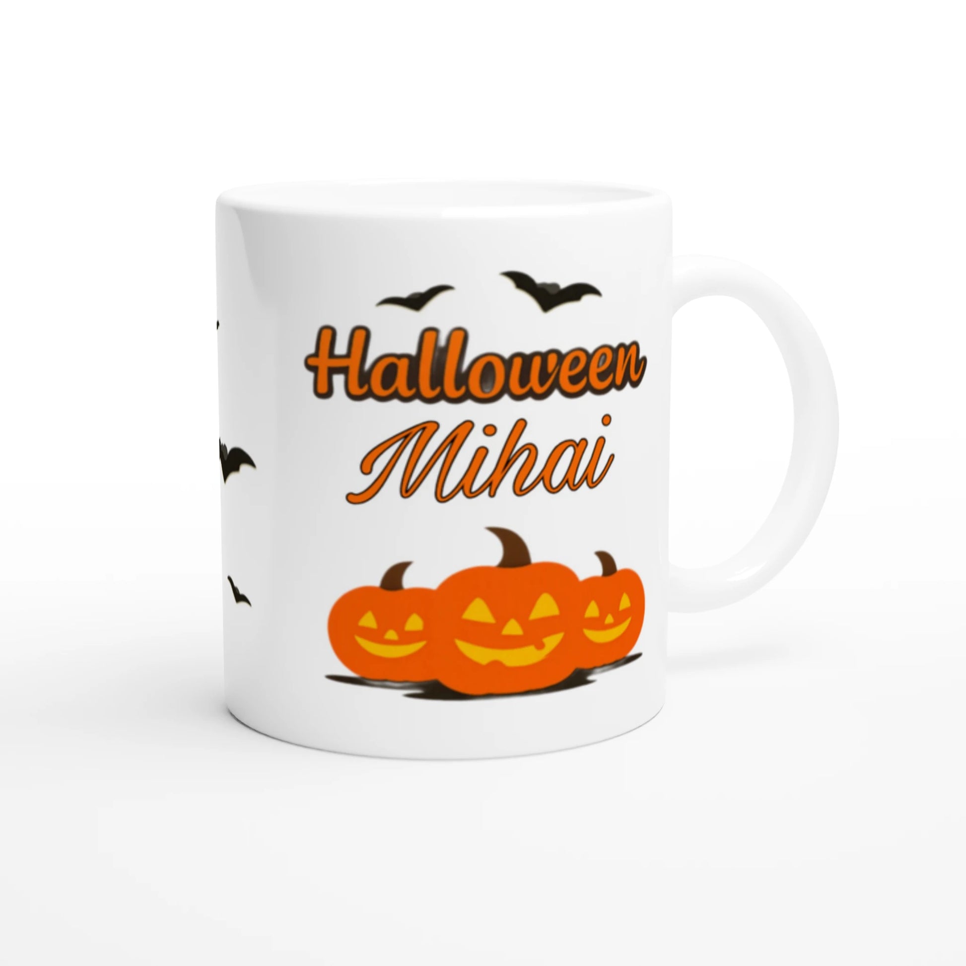 Cană Halloween personalizată cu numele Mihai, ceramică 325ml, vedere laterală dreapta