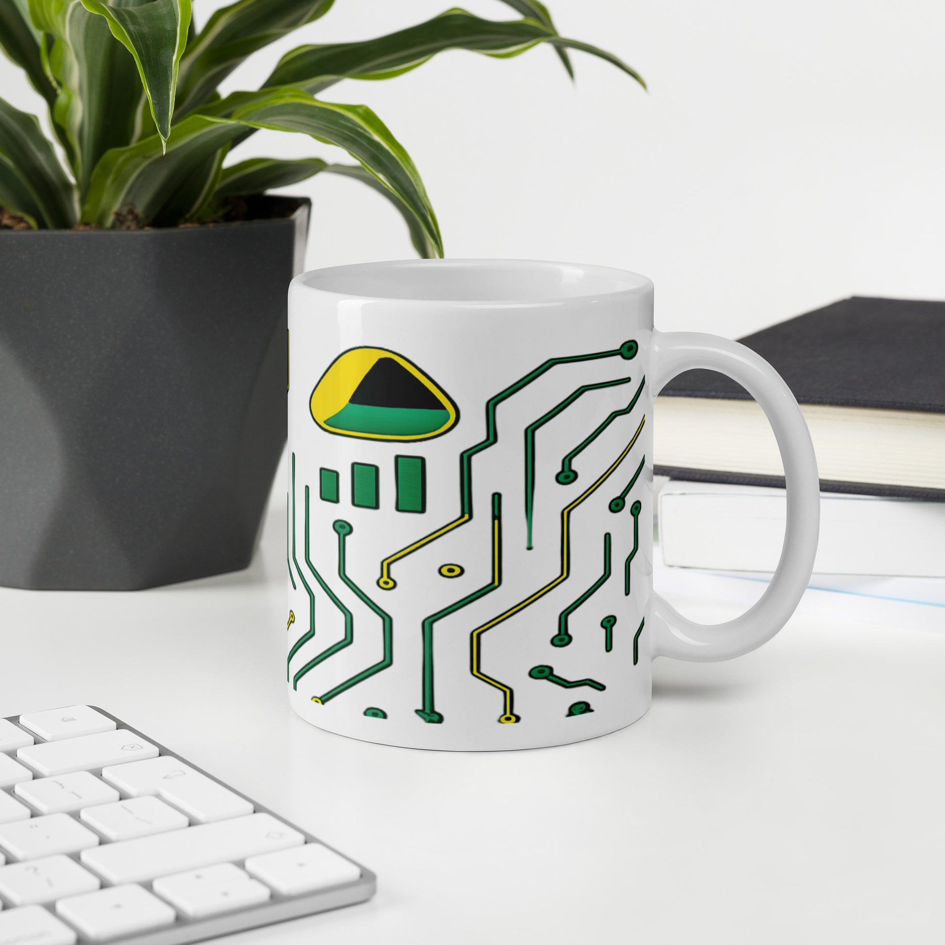 Cană ceramică 325ml cu design personalizat, vedere laterală